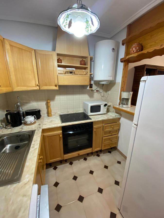 Orihuela Costa 2-Bedroom 1-Bath Renovated Vacation Rental On La Zenia Beach Exterior photo