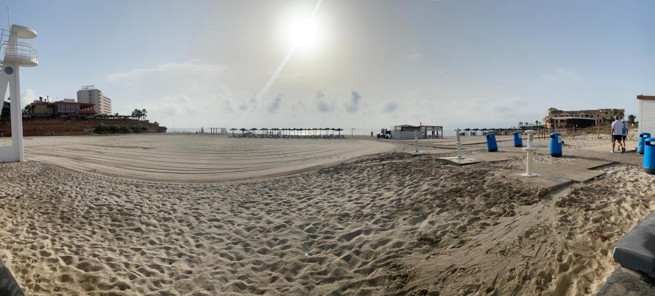 Orihuela Costa 2-Bedroom 1-Bath Renovated Vacation Rental On La Zenia Beach Exterior photo